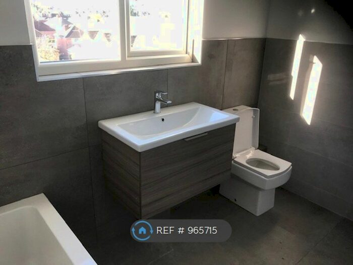 6 Bedroom Terraced House To Rent In Manor Road, Guildford GU2