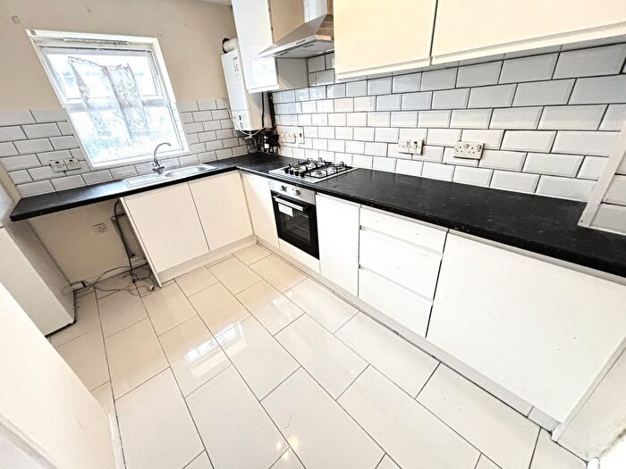 3 Bedroom Terraced House To Rent In Downings Road, Beckton, E6