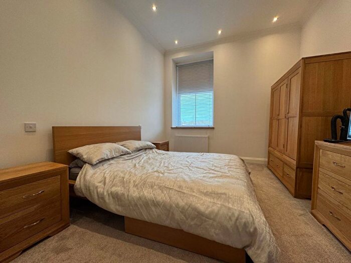1 Bedroom Flat To Rent In A Loch Street, Townhill, Dunfermline, KY12