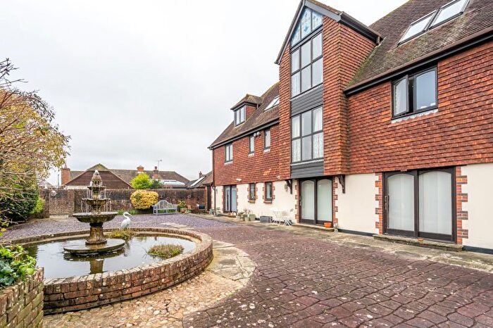 1 Bedroom Flat For Sale In Priors Acre, Chichester, PO18