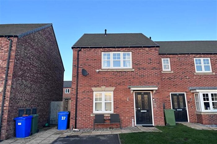 3 Bedroom Semi Detached House To Rent In Bedroom Semi Detached House In Brinsley Way, Bircotes, Doncaster, DN11