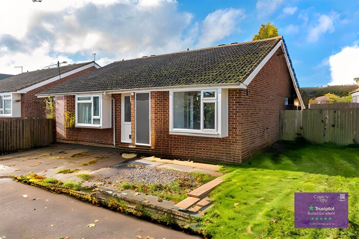 2 Bedroom Semi Detached Bungalow To Rent In Cheriton Close, St. Albans, AL4