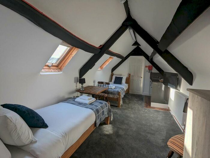 6 Bedroom House To Rent In The White Lion Pub Church Road, Bristol, Bristol, BS37