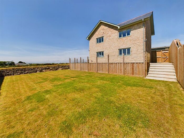 5 Bedroom Property For Sale In Cargenwyn Farm, Black Rock, Praze, TR14