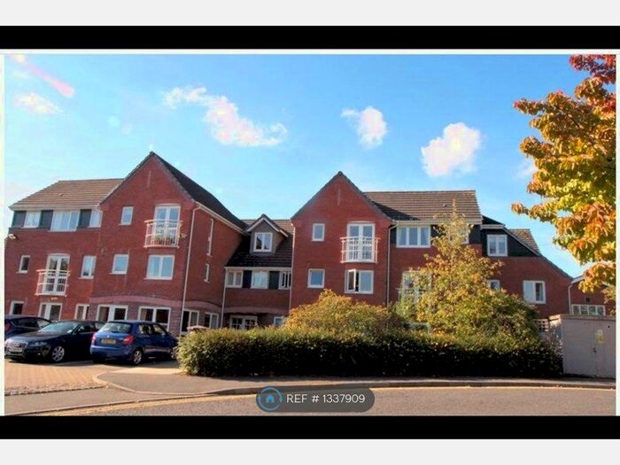 1 Bedroom Flat To Rent In Parkway, Holmes Chapel, Crewe, CW4
