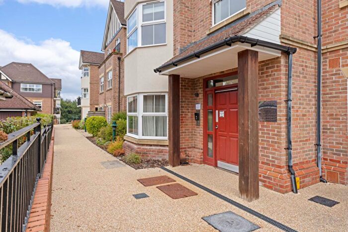 3 Bedroom Retirement Property For Sale In Cavendish House - Tudor Court, Bramshott Place, Liphook, Hampshire, GU30