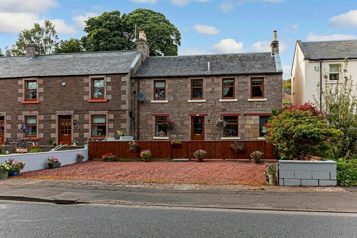 4 Bedroom End Of Terrace House For Sale In Lanark Road, Carstairs, Lanark, ML11