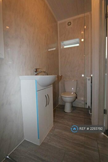 4 Bedroom Terraced House To Rent In Thackeray Road, Southampton, SO17
