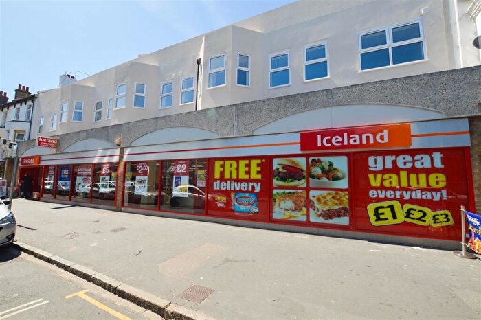 1 Bedroom Flat To Rent In Langney Road, Eastbourne, BN21