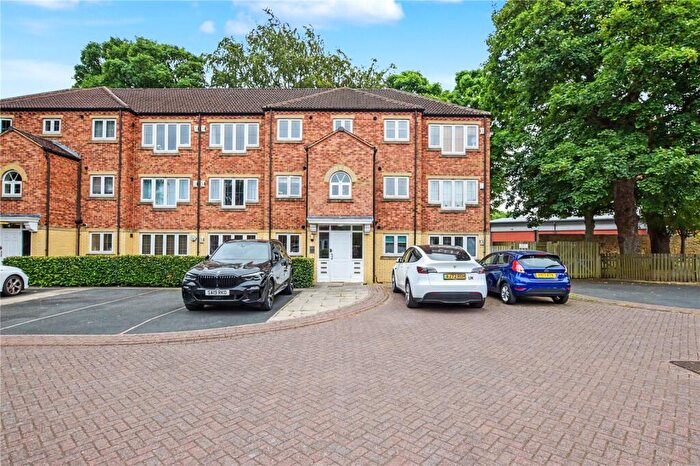 2 Bedroom Apartment For Sale In Windsor Court, Bramley, Leeds, West Yorkshire, LS13