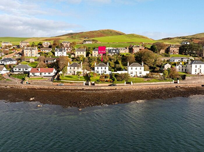 4 Bedroom Detached House For Sale In Lilybank, Low Askomil, Campbeltown, Argyll And Bute, PA28