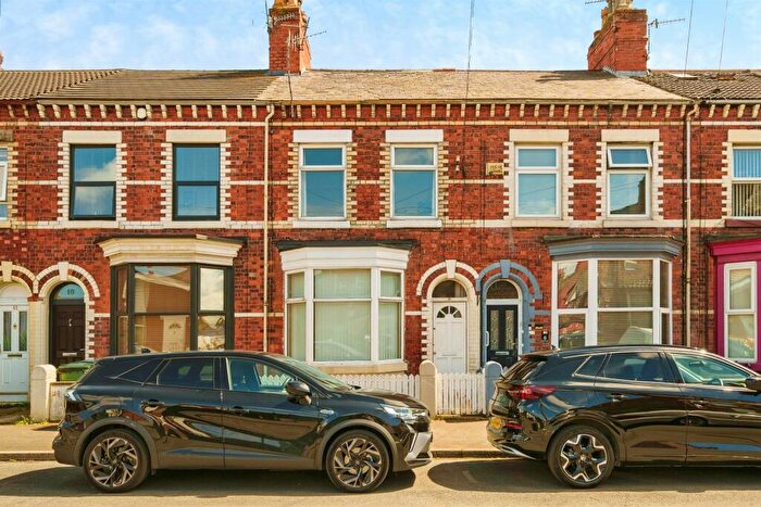 2 Bedroom Terraced House For Sale In Egerton Road, Wirral, CH62
