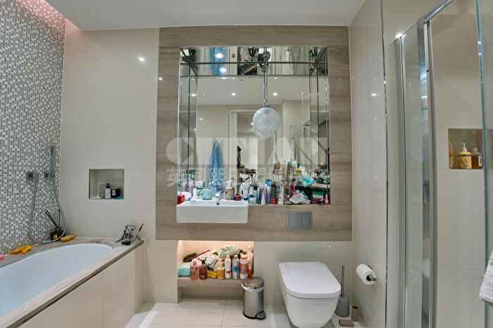 2 Bedroom Apartment To Rent In Sugar Quay, Water Lane, London, EC3R
