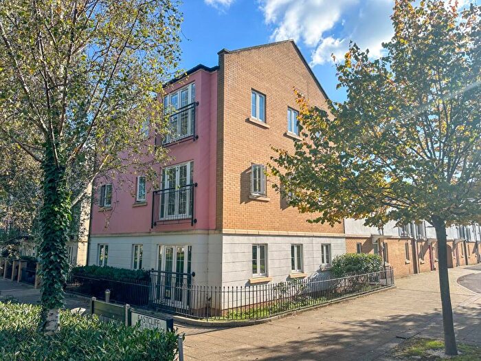 2 Bedroom Apartment For Sale In Eastcliff, Portishead, North Somerset, BS20