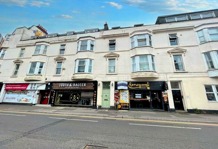 1 Bedroom Flat To Rent In Anglo City House, Bournemouth, Dorset, BH1