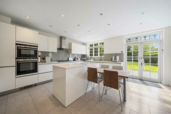 6 Bedroom Detached House To Rent In Norrice Lea, Hampstead Garden Suburb, N2
