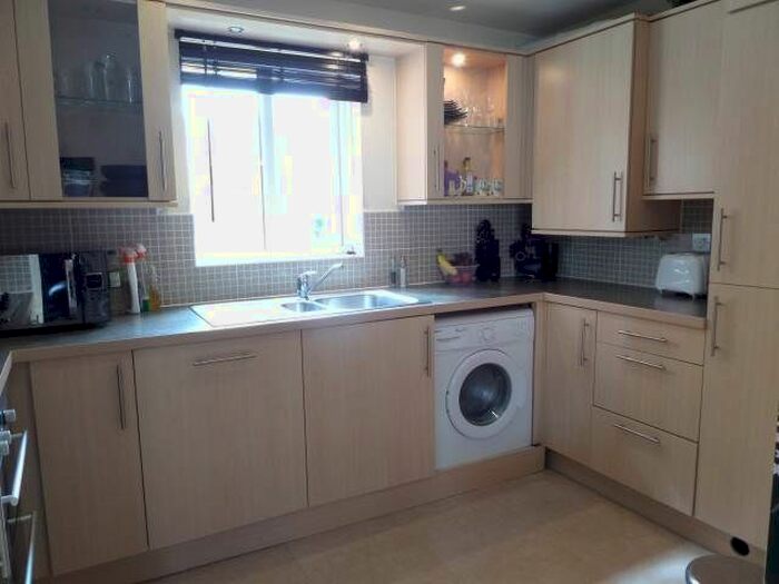 2 Bedroom Flat To Rent In Eden Grove, Horfield, Bristol BS7