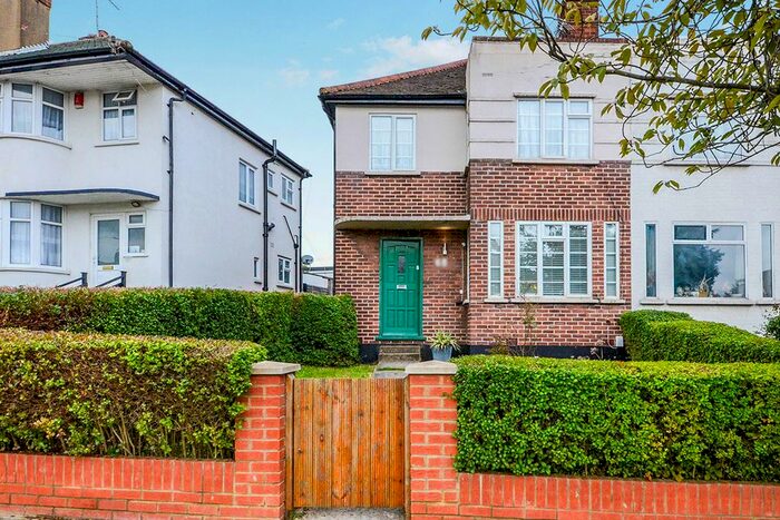 3 Bedroom Semi-Detached House To Rent In Riverdene, Edgware, HA8
