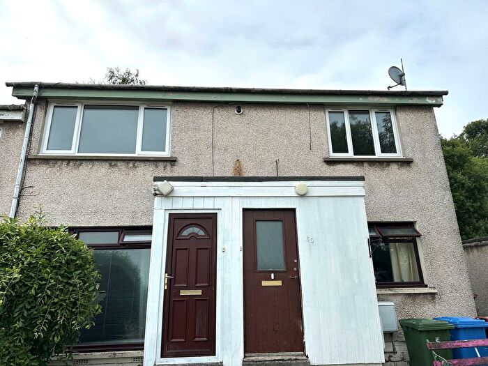 2 Bedroom Flat To Rent In Gairloch Crescent, Falkirk, FK2