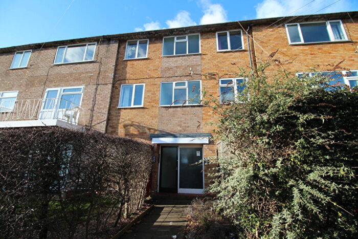 2 Bedroom Flat To Rent In Rugby Road, Leamington Spa, CV32