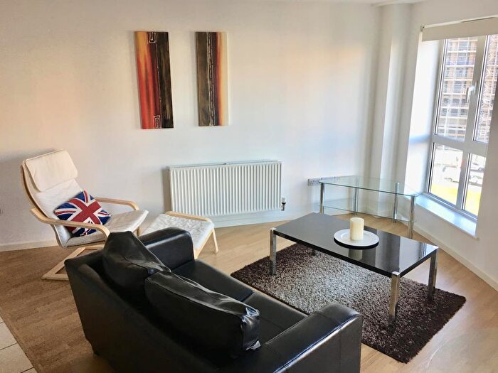 1 Bedroom Apartment To Rent In Hive, Masshouse Plaza, Birmingham, B5