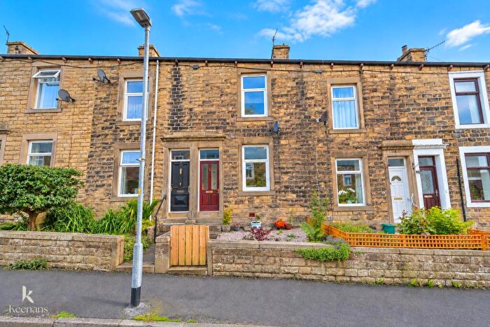 2 Bedroom House For Sale In Park Road, Barnoldswick, BB18