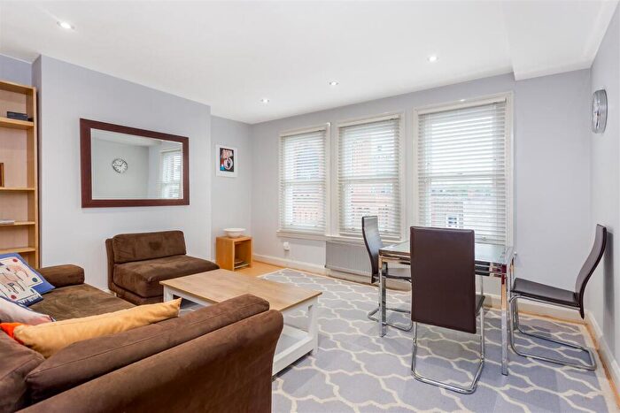 2 Bedroom Flat To Rent In Dennington Park Road, West Hampstead, NW6