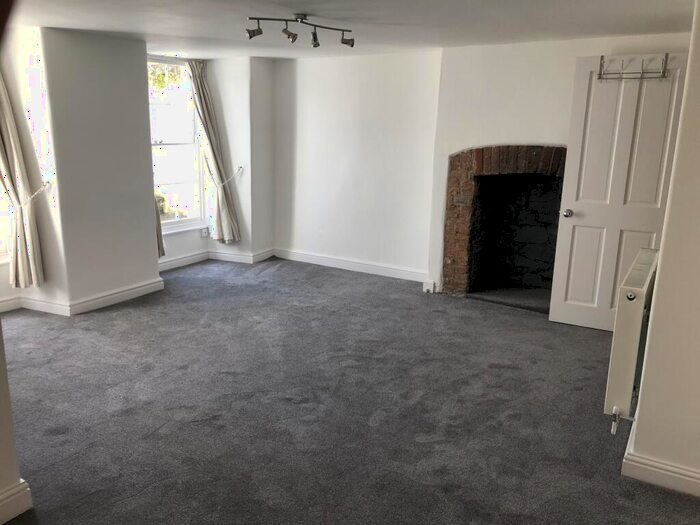 Apartment To Rent In Windsor Terrace, Clifton, Bristol, BS8