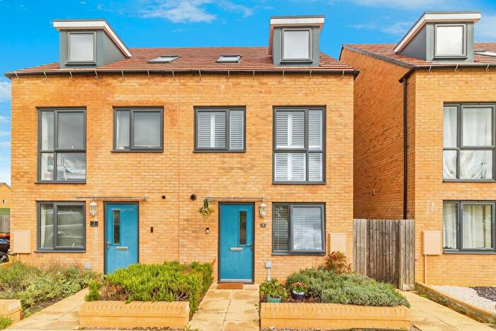 3 Bedroom Semi-Detached House For Sale In Coaley Drive, Eagle Farm South, Milton Keynes, MK17