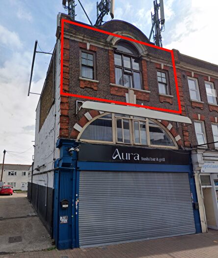 4 Bedroom Flat To Rent In High Road Leytonstone, E11