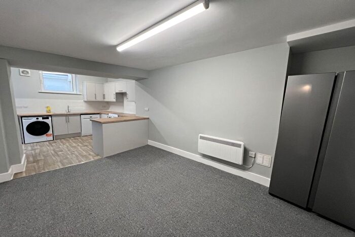 2 Bedroom Flat To Rent In Frogmore Street, Abergavenny, NP7