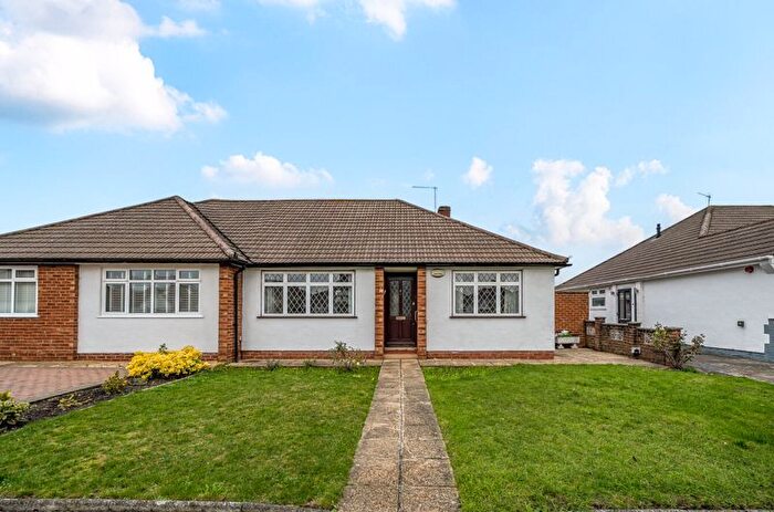 3 Bedroom Semi Detached House For Sale In Wavell Drive, Sidcup, DA15