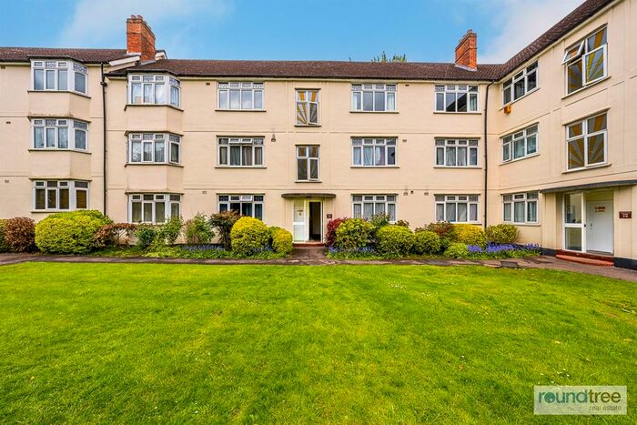 2 Bedroom Flat To Rent In Buckingham Court, Watford Way, Hendon, NW4