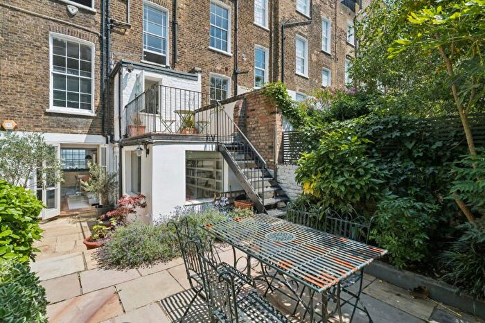 3 Bedroom Apartment For Sale In Gloucester Avenue, Primrose Hill, London, NW1