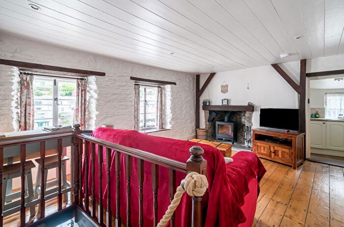 1 Bedroom Cottage For Sale In Quay Road, Polperro, Looe, Cornwall, PL13