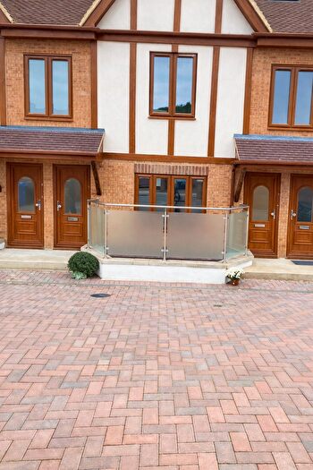 1 Bedroom Flat To Rent In Ruislip Road, Greenford, UB6