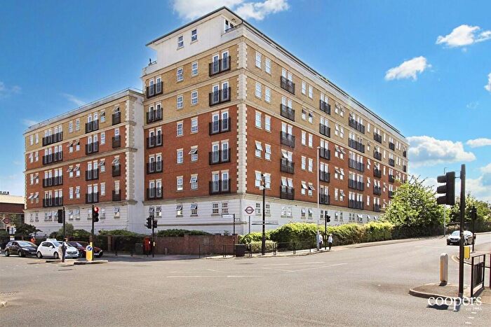 2 Bedroom Apartment To Rent In Kings Lodge, Pembroke Road, Ruislip, HA4