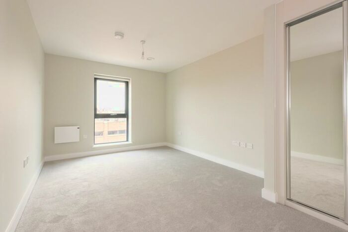 2 Bedroom Duplex To Rent In Weavers Yard Newbury, RG14