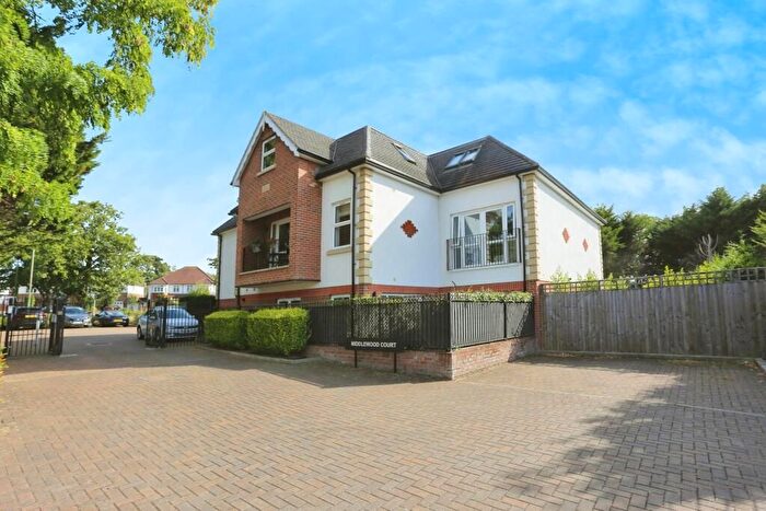 2 Bedroom Flat For Sale In Middlewood Court, Crofton Lane, Orpington, BR5
