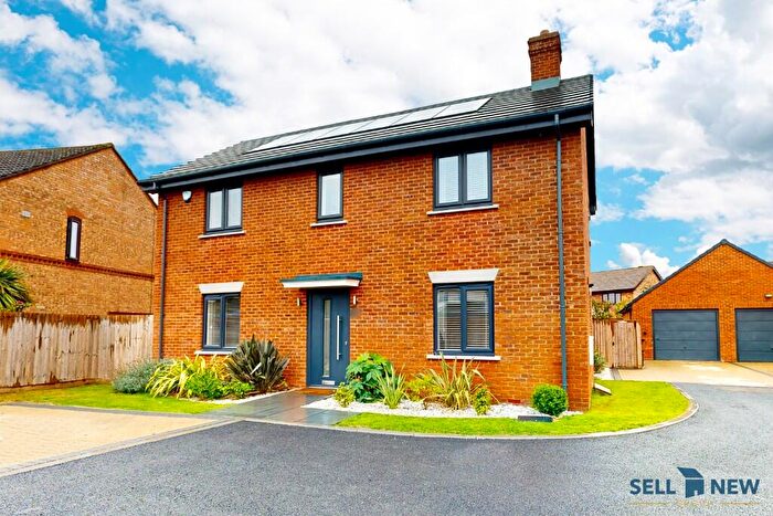 4 Bedroom Detached House For Sale In **No Chain, High Level Of Specification & Finish** Private Road, Off Bedford Road, MK43