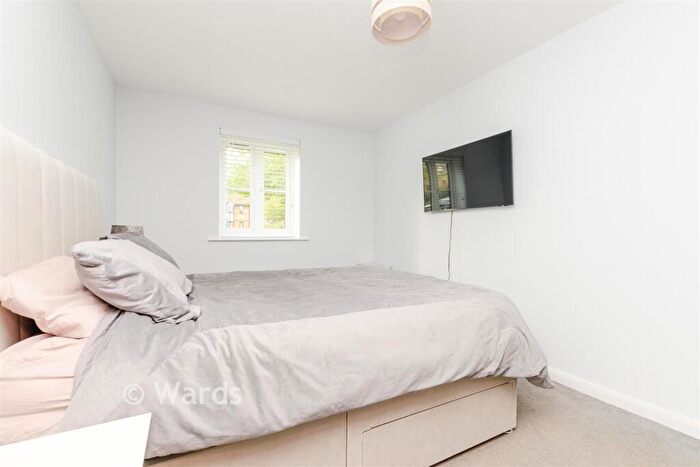 2 Bedroom Flat For Sale In Hardwick Crescent, Dartford, Kent, DA2