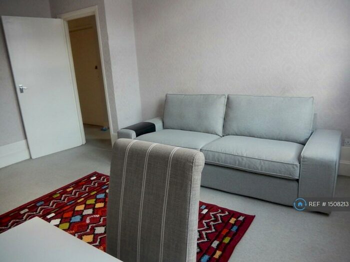 2 Bedroom Flat To Rent In Brockley Road, London, SE4