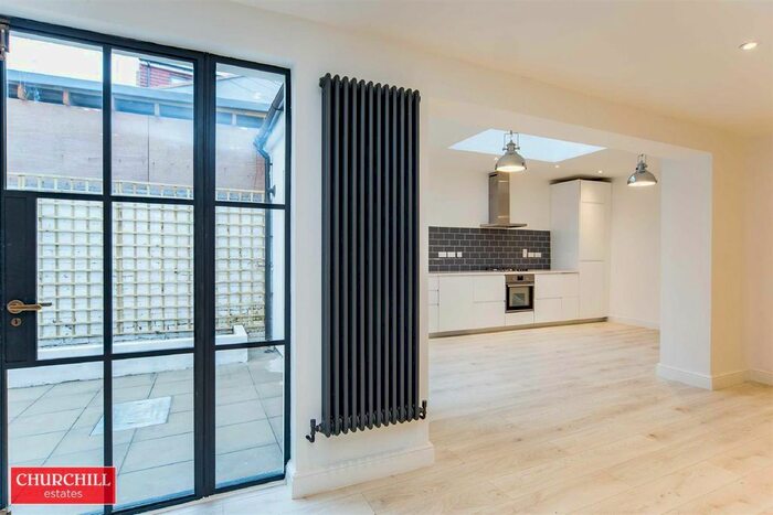 2 Bedroom End Of Terrace House For Sale In Lorne Road, London, E17