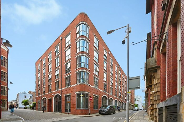 2 Bedroom Flat To Rent In The Living Quarter, Nottingham, NG1