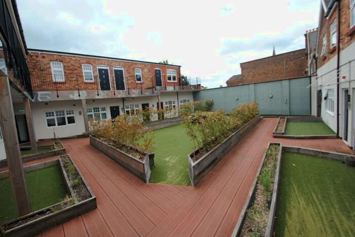 2 Bedroom Flat To Rent In The Cotton Exchange, - Christchurch Road, BH1