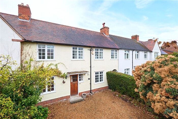 4 Bedroom Terraced House For Sale In Baldock Way, Cambridge, CB1