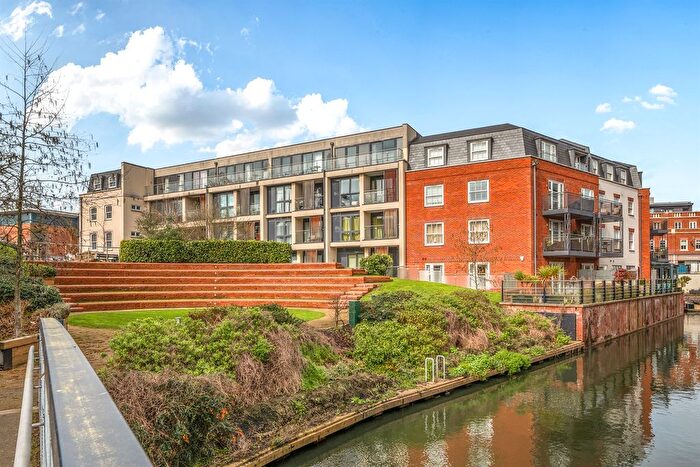 2 Bedroom Flat For Sale In St. Ives Road, Maidenhead, SL6