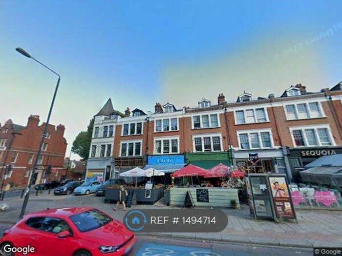 2 Bedroom Flat To Rent In Cavendish Road, London, SW12