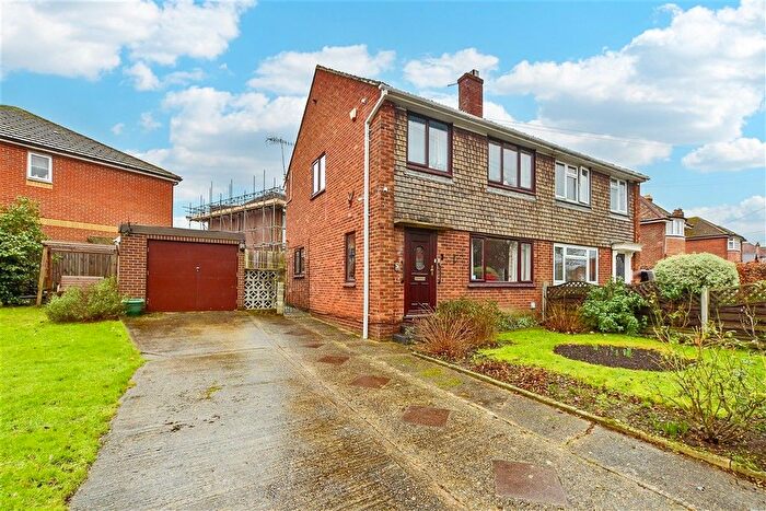 3 Bedroom Semi Detached House For Sale In Thanington Road, Canterbury, Kent, CT1