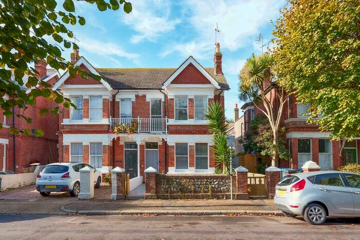 5 Bedroom Semi-Detached House To Rent In Wyke Avenue, Worthing, West Sussex, BN11